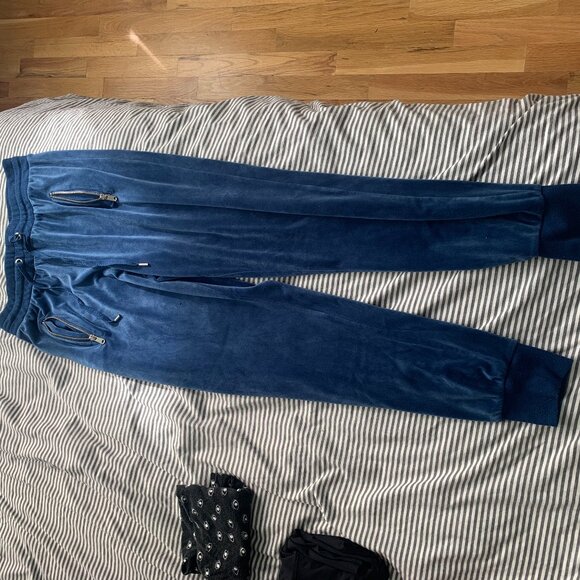 Blue velour joggers - Picture 2 of 5